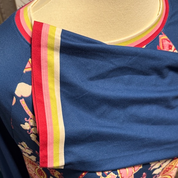 Johnny Was ACTIVE Top - Picture 4 of 8